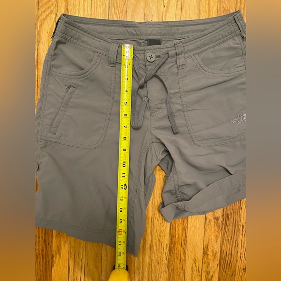 The North Face Roll Up Nylon Hiking Shorts grey Size 4 - Picture 12 of 13